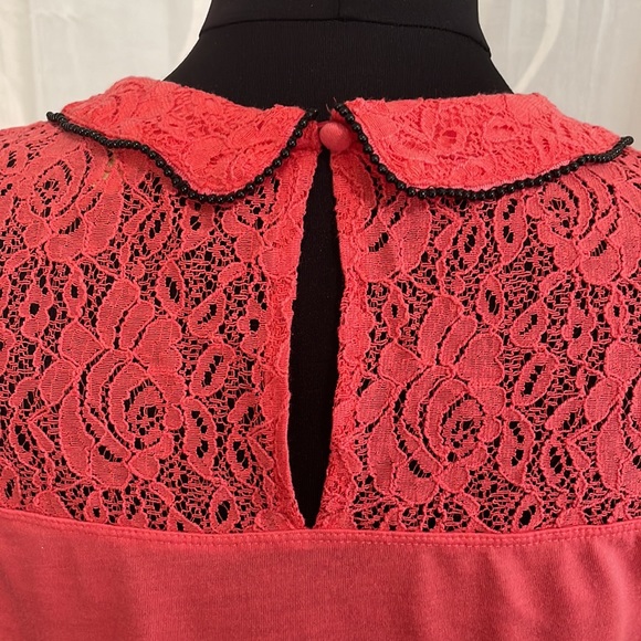 Princess Vera Wang Lace Top, Large - Picture 5 of 8